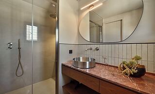 Karyatis Luxury Maisonette by K&K