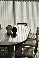 Karyatis Luxury Maisonette by K&K