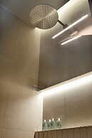 Karyatis Luxury Maisonette by K&K
