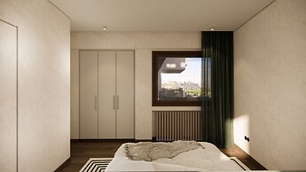 Karyatis Luxury Maisonette by K&K