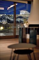 Karyatis Luxury Maisonette by K&K