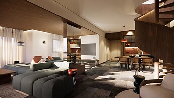 Karyatis Luxury Maisonette by K&K