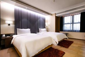 KuanRong Luxury Suites Hotel - Daping Times Square