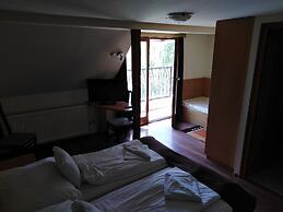 Hotel Viktória Vendégház