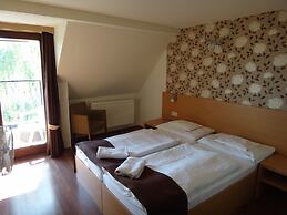 Hotel Viktória Vendégház