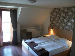 Hotel Viktória Vendégház