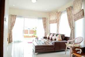 Baanmeerak at Ranong