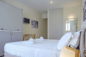 Melia Sol Art Studios