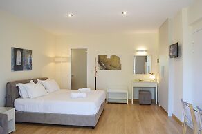 Melia Sol Art Studios