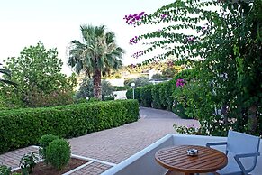 Melia Sol Art Studios