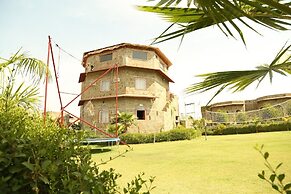 Van Chhavi Resort