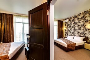 Salvadore Holiday Hotel & Aqua-zone Gelendzhik