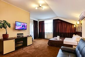 Salvadore Holiday Hotel & Aqua-zone Gelendzhik