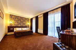 Salvadore Holiday Hotel & Aqua-zone Gelendzhik