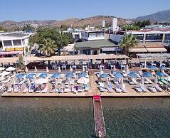 Kemancı Suites & Restaurant & Beach