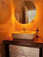 Kemancı Suites & Restaurant & Beach