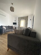 Kemancı Suites & Restaurant & Beach