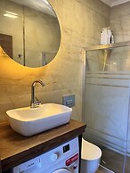 Kemancı Suites & Restaurant & Beach