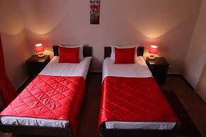 Mini Hotel Maki