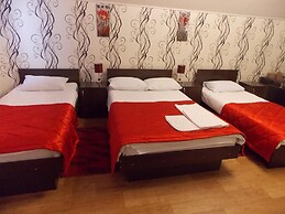 Mini Hotel Maki