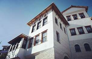 Hotel Argjiro