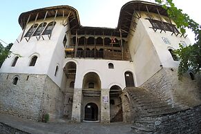 Hotel Argjiro