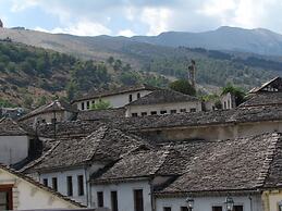 Hotel Argjiro