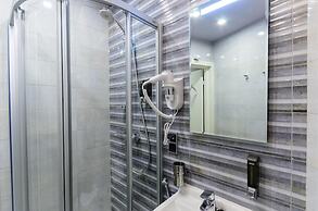 Capsule Hotel Capsula