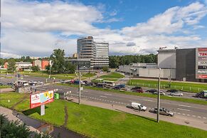 FlatHome24 on Kolomiazhsky