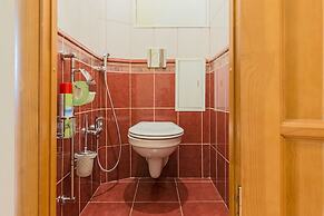 FlatHome24 on Kolomiazhsky