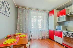 FlatHome24 on Kolomiazhsky