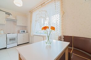 FlatHome24 metro Komendanskiy prospect