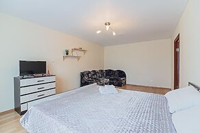 FlatHome24 metro Komendanskiy prospect