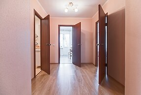 FlatHome24 metro Komendanskiy prospect