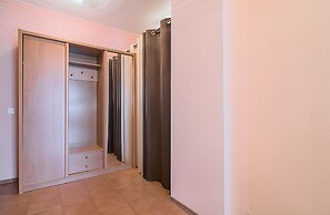 FlatHome24 metro Komendanskiy prospect