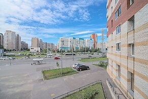 FlatHome24 metro Komendanskiy prospect