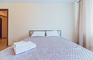 FlatHome24 metro Komendanskiy prospect