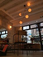 L'Adresse Boutique Hotel