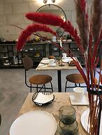 L'Adresse Boutique Hotel