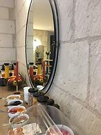 L'Adresse Boutique Hotel