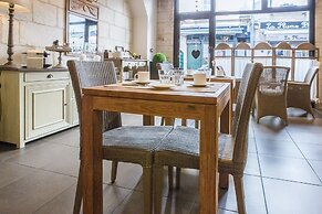 L'Adresse Boutique Hotel