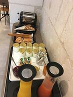 L'Adresse Boutique Hotel