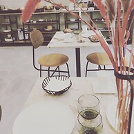 L'Adresse Boutique Hotel