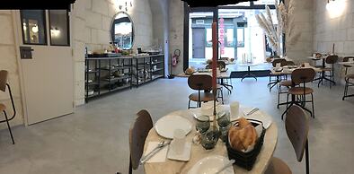 L'Adresse Boutique Hotel