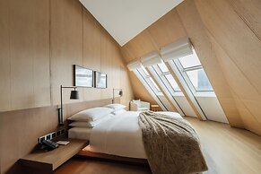 The Shanghai EDITION