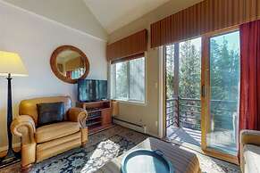 Wildwood Lodge Downtown Condos with Hot Tub