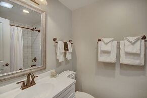 Wildwood Lodge Downtown Condos with Hot Tub