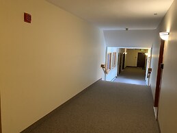 Wildwood Lodge Downtown Condos with Hot Tub