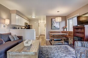 Wildwood Lodge Downtown Condos with Hot Tub