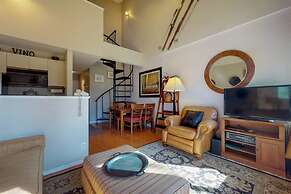 Wildwood Lodge Downtown Condos with Hot Tub